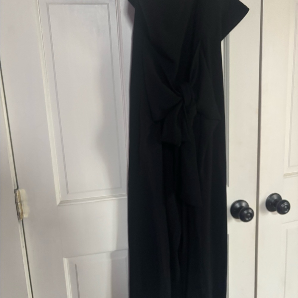 Elegant Black Women's Midi Dress with Front Tie